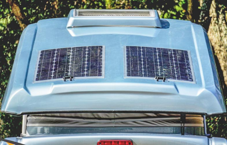 Devez Vous Installer Des Panneaux Solaires Sur Votre Camping Car