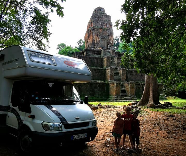 camping-car un instant de vie au Laos